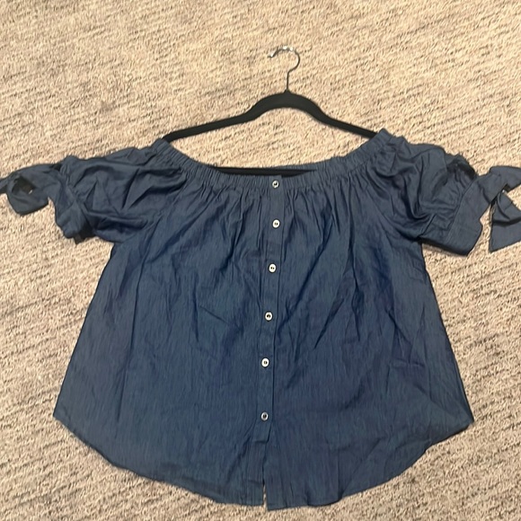 NWOT AGACI dark denim off shoulder button blouse - Picture 4 of 6